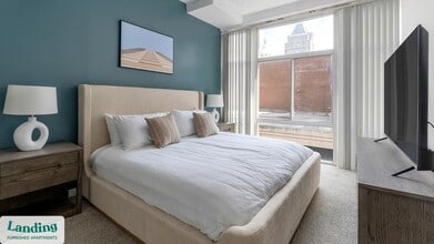 222 E Saratoga St, Unit 405 in Baltimore, MD - Foto de edificio - Building Photo