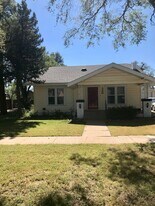 320 Sunset Terrace in Amarillo, TX - Building Photo