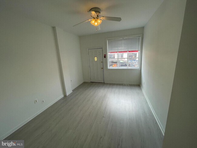 2606 W Girard Ave-Unit -1 in Philadelphia, PA - Building Photo - Building Photo
