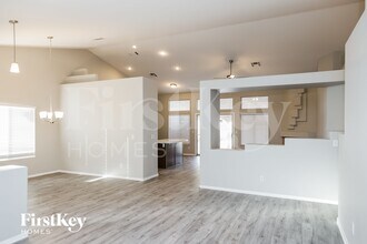 6270 Bruma Ave, Unit 0405 in Las Vegas, NV - Building Photo - Building Photo