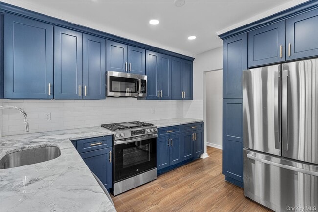 840 E Broadway in Long Beach, NY - Building Photo - Building Photo