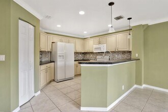 4066 Cresent Creek St in Coconut Creek, FL - Building Photo - Building Photo