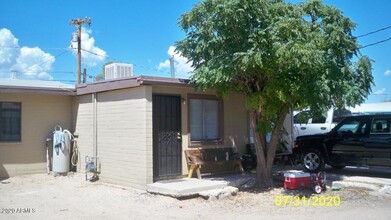 2233 E Sunland Vis in Tucson, AZ - Building Photo - Building Photo