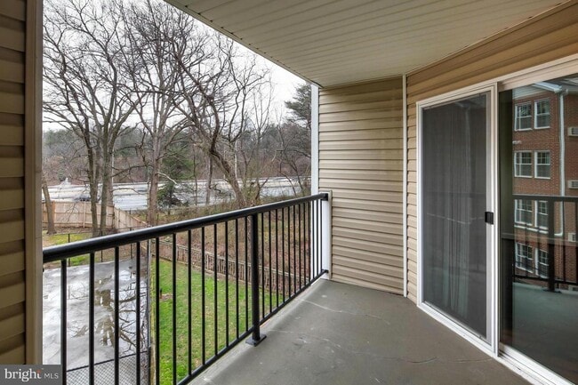 property at 3307 Wyndham Cir