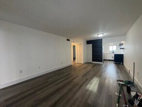 2711 N Halifax Ave in Daytona Beach, FL - Building Photo - Building Photo