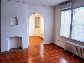 2817 Xerxes Ave S in Minneapolis, MN - Building Photo - Building Photo