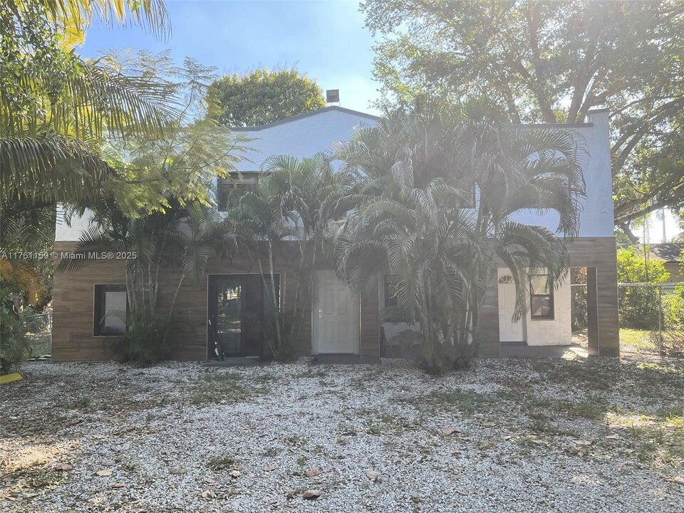 5451 NW 6th Ave in Miami, FL - Building Photo