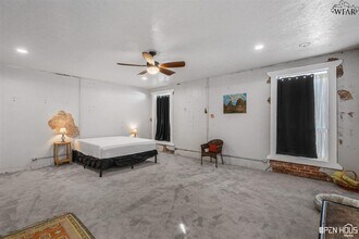 101 N Waggoner St in Electra, TX - Building Photo - Building Photo