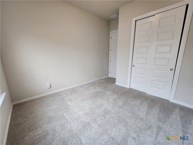 property at 2209 Hoja Ave