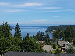 Summit Tower in Gig Harbor, WA - Building Photo - Building Photo