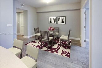 2000 Salzedo St in Coral Gables, FL - Building Photo - Building Photo