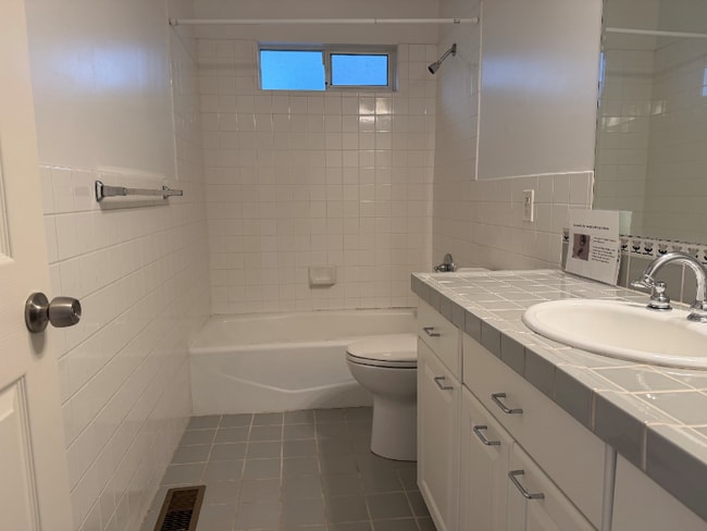 1941 Perry Ave in Menlo Park, CA - Building Photo - Building Photo