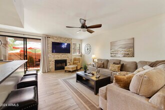 9705 E Mountain View Rd-Unit -1080 in Scottsdale, AZ - Building Photo - Building Photo