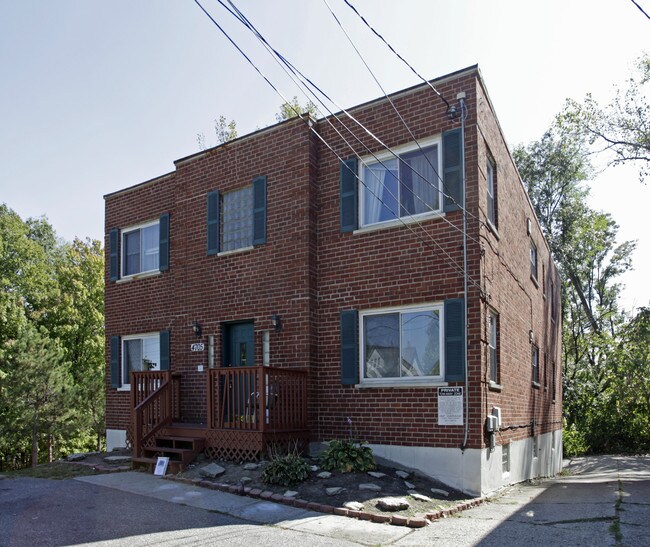 4705 Guerley Rd in Cincinnati, OH - Foto de edificio - Building Photo