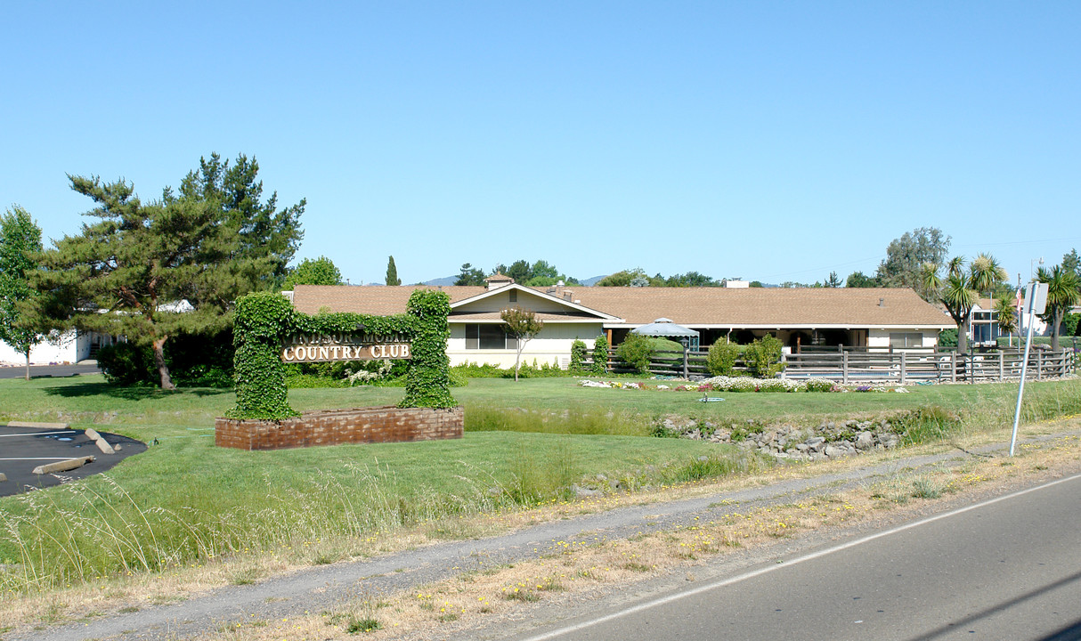 8109 Conde Ln in Windsor, CA - Building Photo