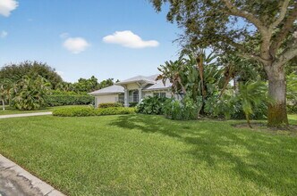 8401 SE Ketch Ct in Hobe Sound, FL - Building Photo - Building Photo