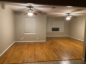 2406 Carrington St in Bay City, TX - Building Photo - Building Photo