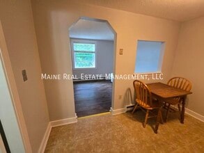 29 Chamberlain St in Brewer, ME - Building Photo - Building Photo