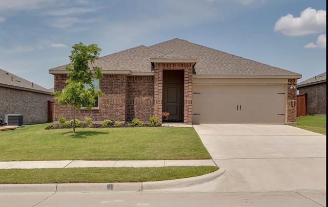 913 Glover Dr in Aubrey, TX - Building Photo