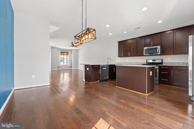 8317 Horned Owl Ln in Severn, MD - Foto de edificio - Building Photo
