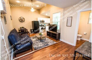 Sweet Relaxing Apartment Near Fabulous Downtown, Unit B in San Antonio, TX - Building Photo