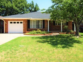 2257 NW 52nd St in Oklahoma City, OK - Building Photo