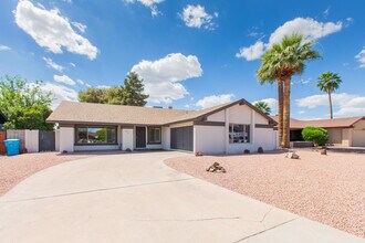 2607 E Larkspur Dr in Phoenix, AZ - Building Photo - Building Photo