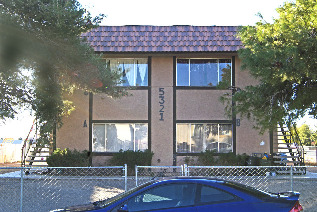 5321 Redberry St in Las Vegas, NV - Building Photo