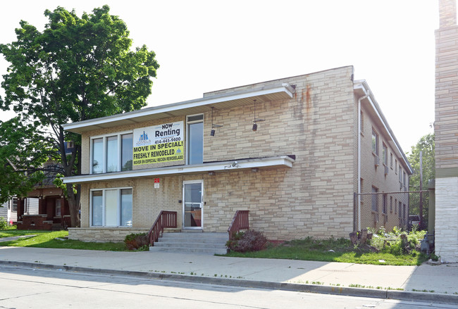 1656 S 8th St in Milwaukee, WI - Building Photo - Building Photo