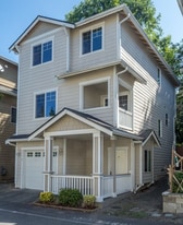 11719 12th Ave W in Everett, WA - Building Photo