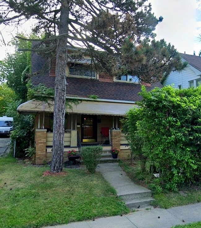 property at 3381 E 149th St