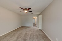 3315 Redwood Lodge Dr in Humble, TX - Foto de edificio - Building Photo