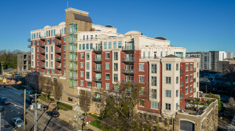 The Paramount in Raleigh, NC - Building Photo