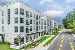 The Taylor in Opelika, AL - Building Photo