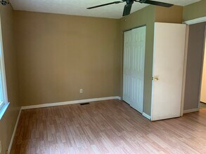 3201 Catskill Ct in Lexington, KY - Foto de edificio - Building Photo