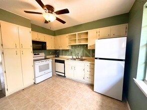 132 Du Rhu Dr in Mobile, AL - Building Photo - Building Photo