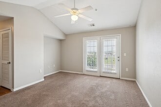 Point at Fairview in Prattville, AL - Foto de edificio - Building Photo