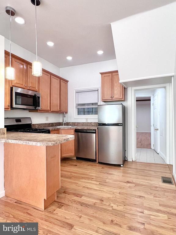 511 S 15th St in Philadelphia, PA - Building Photo - Building Photo