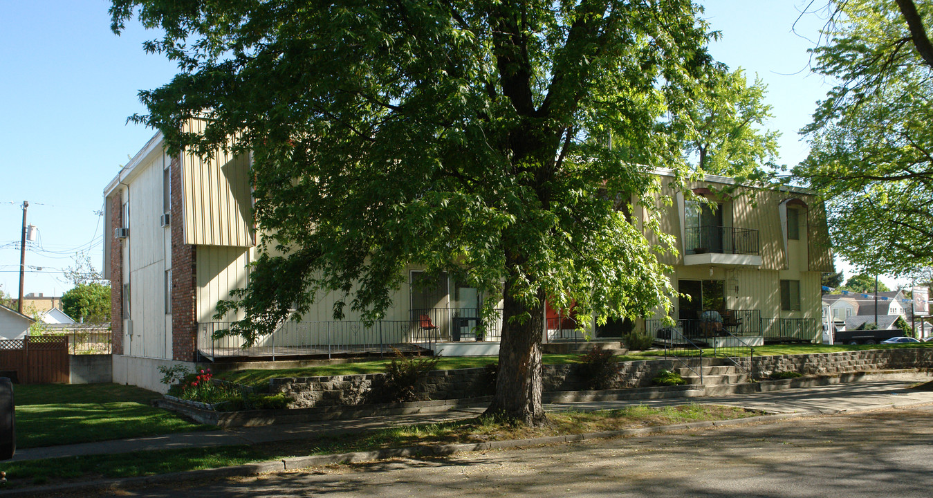 The Shannon House in Spokane, WA - Building Photo