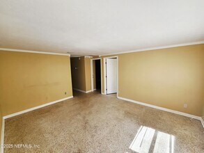 6067 Longchamp Dr in Jacksonville, FL - Building Photo - Building Photo