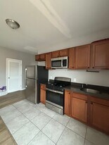353 16th Ave, Unit 4 in Irvington, NJ - Building Photo