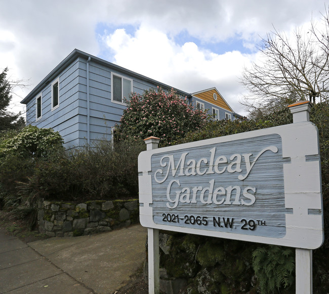 Macleay Gardens in Portland, OR - Building Photo - Building Photo