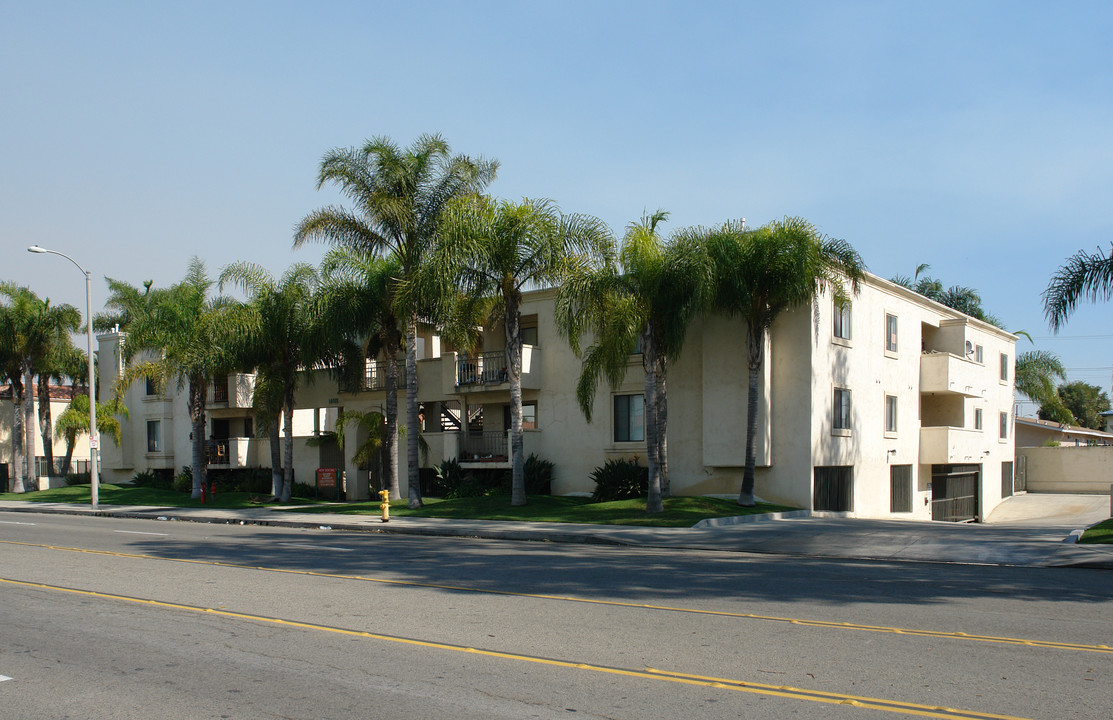 Edwards Street Apartments in Westminster, CA - Building Photo