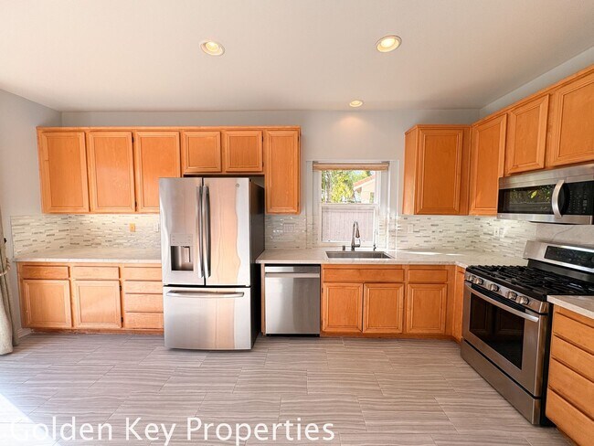 6035 Paseo Carreta in Carlsbad, CA - Building Photo - Building Photo