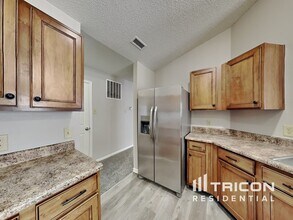 1230 Redwood Dr in Greenfield, IN - Building Photo - Building Photo
