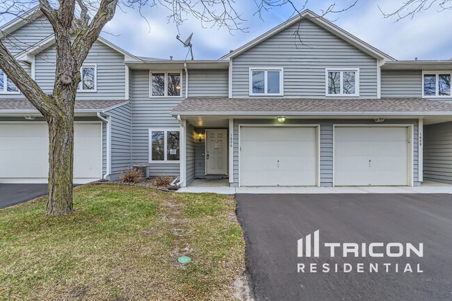 1606 Geske Rd in Chaska, MN - Building Photo - Building Photo