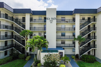 Sea Oats in Cocoa Beach, FL - Building Photo - Building Photo