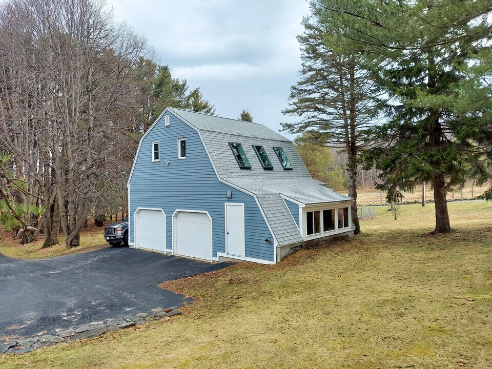 124 Old Ocean House Rd in Cape Elizabeth, ME - Building Photo