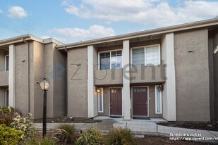 10264 Maya Linda Rd in San Diego, CA - Building Photo