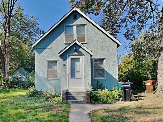 property at 1697 Payne Ave